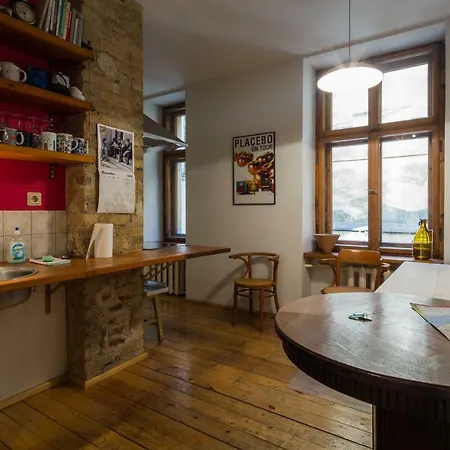 Comfy Gallery Apartment *
