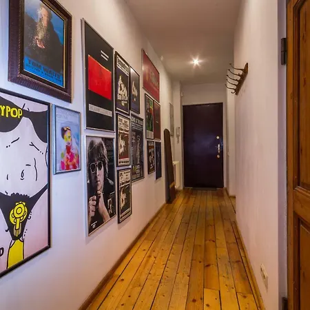 Comfy Gallery Διαμέρισμα *